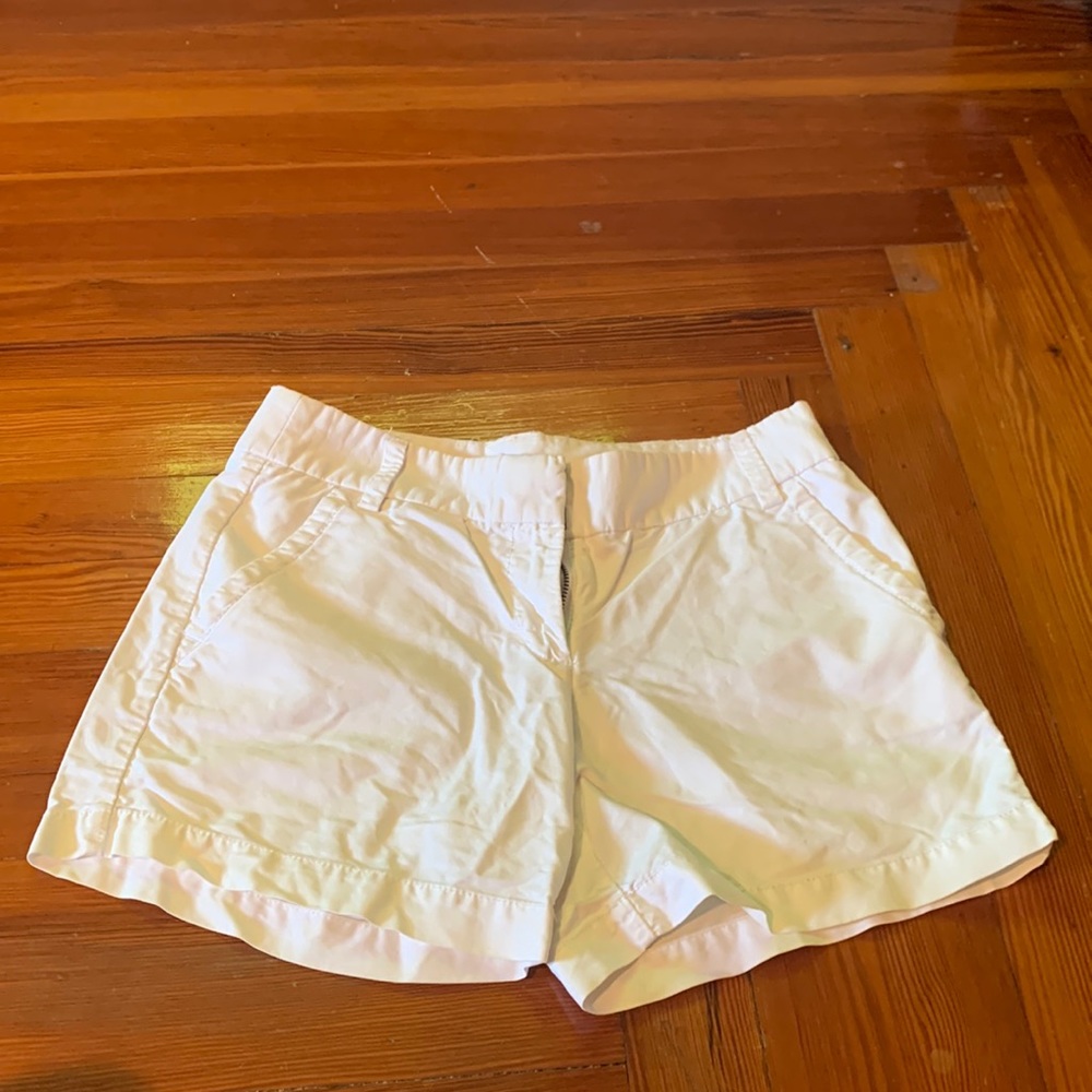 J Crew Women’s 4 inch White Chino Short in Size 2